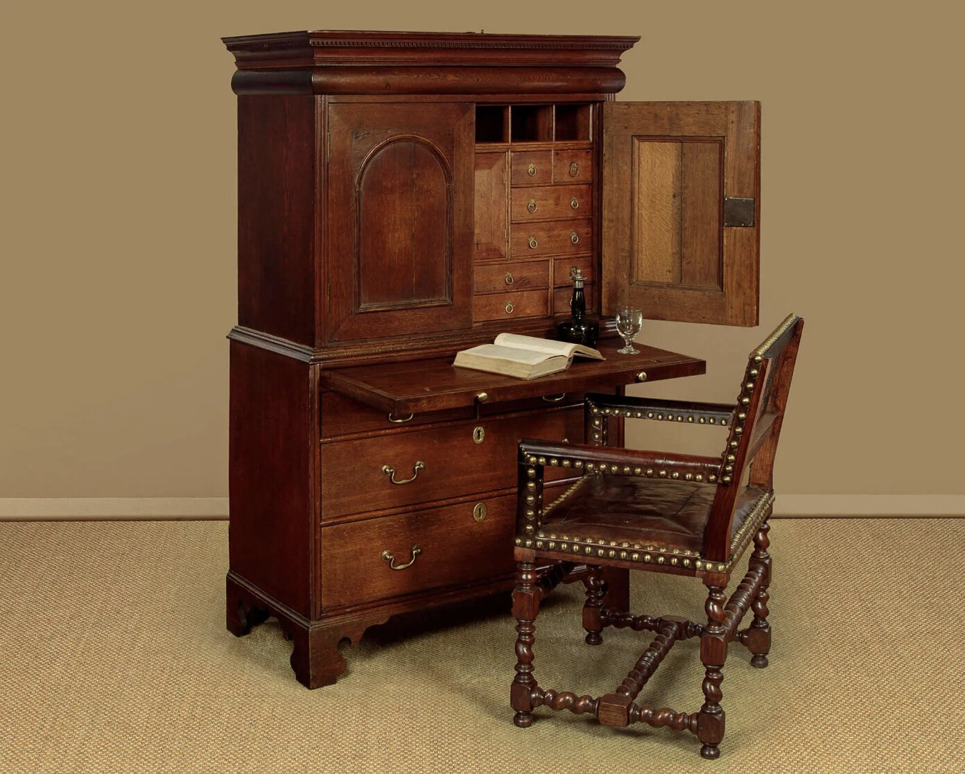 18th.c. Oak Cabinet On Chest C.1720 - Collinge Antiques