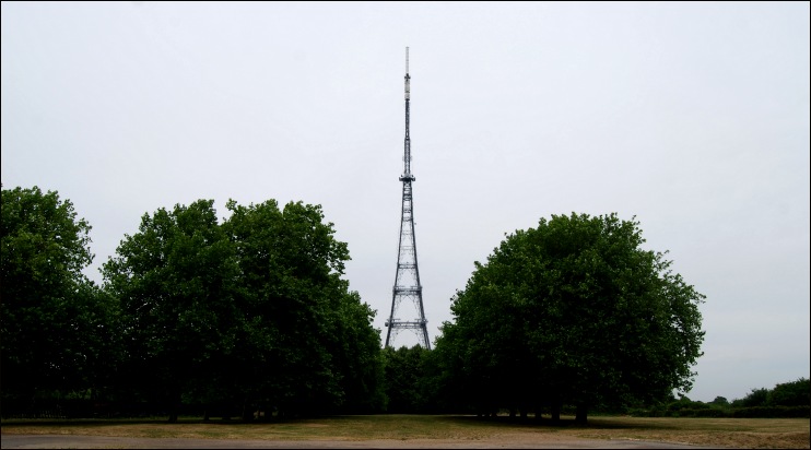 mobile mast london